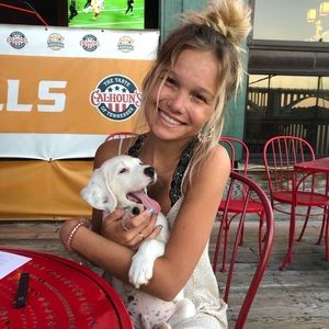 Meet your Posher, Amelia